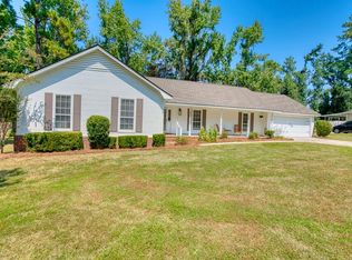 2210 Lakeshore Dr, Valdosta, GA 31602