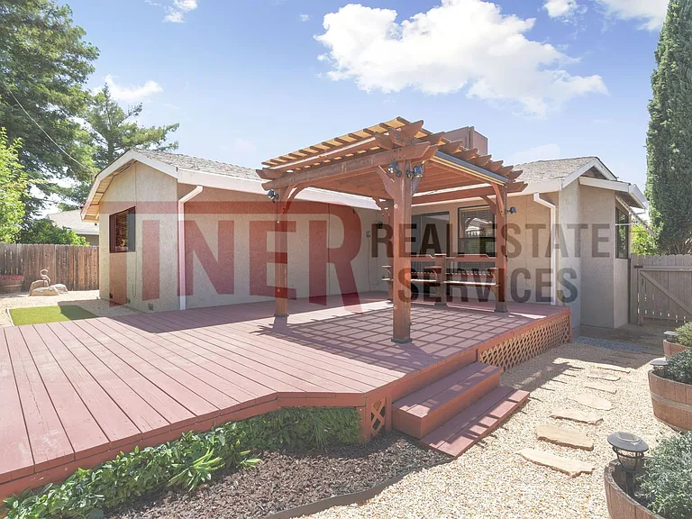 5807 Filbert Ave — Photo 4