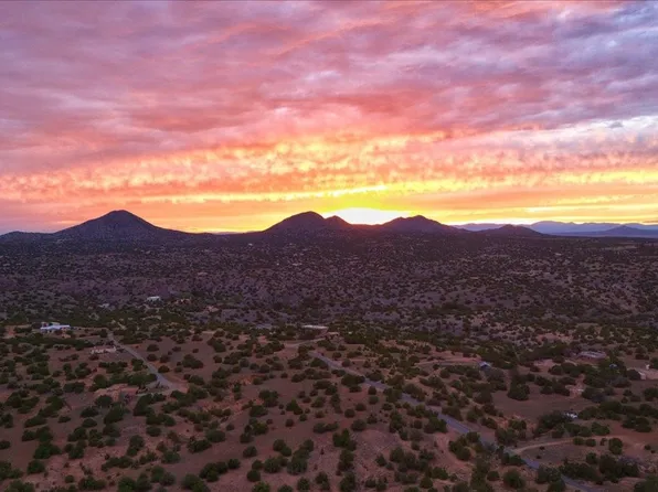 14 Kachina Rd, Santa Fe, NM 87508