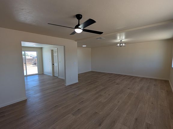 5th image of 6331 S Cardinal Ave