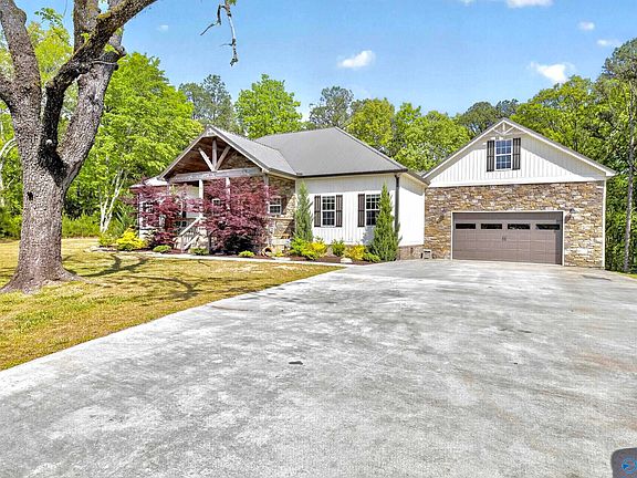 2nd image of 619 Mini Farm Rd