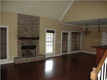 2nd image of 336 Kimrick Dr