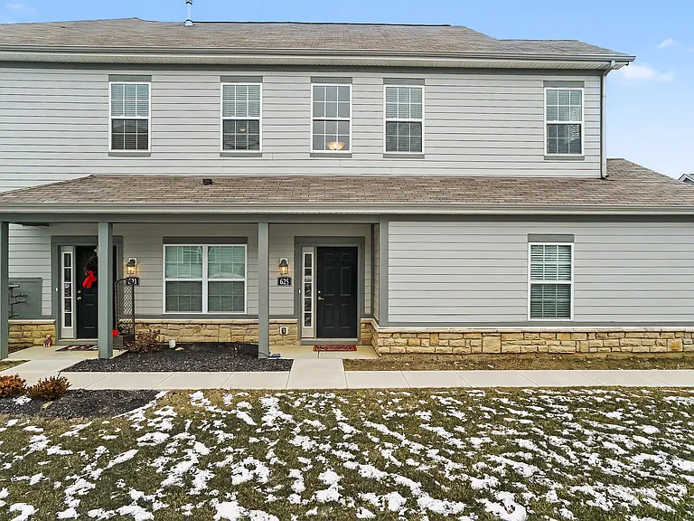 800 Redwood Ln — Photo 49