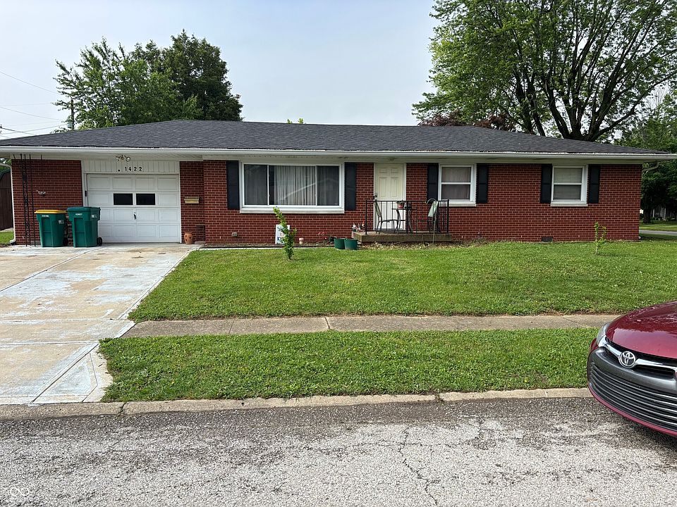 1st image of 1422 Dallas Dr