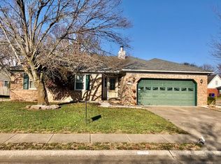 8744 Nevada Dr, Newburgh, IN 47630