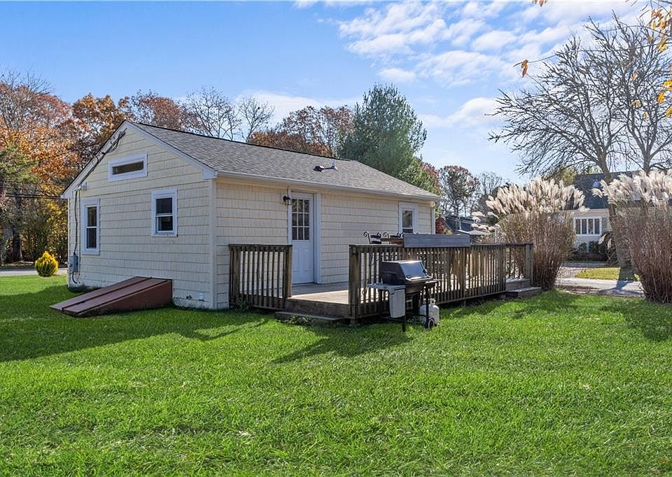 286 Holly Rd, South Kingstown, RI 02879 Zillow