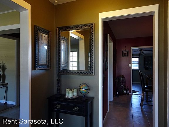3rd image of 5422 Laurelwood Pl