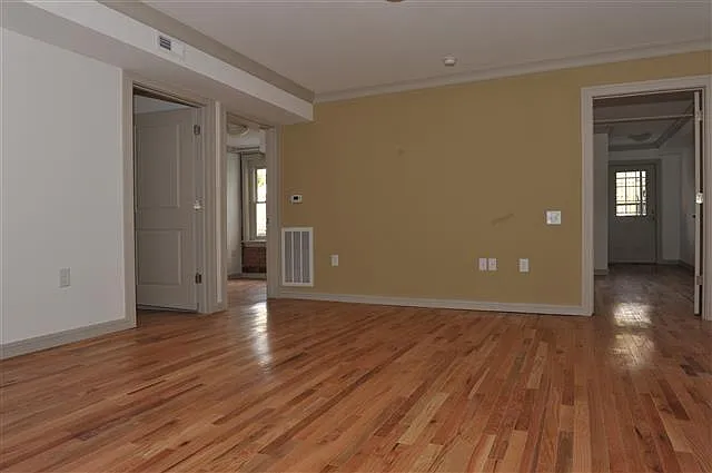 916 W Trinity Ave — Photo 11