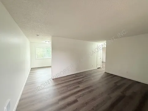1315 Hickory St #9 — Photo 9