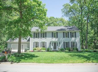 50808 Pheasant Cove Dr, Granger, IN