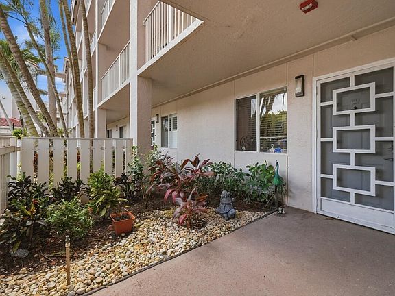 3rd image of 6112 HUNTWICK Terrace #108