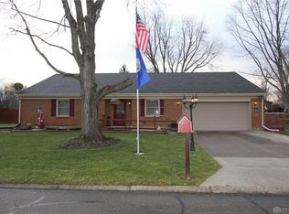 5279 Applecreek Rd, Centerville, OH 45429