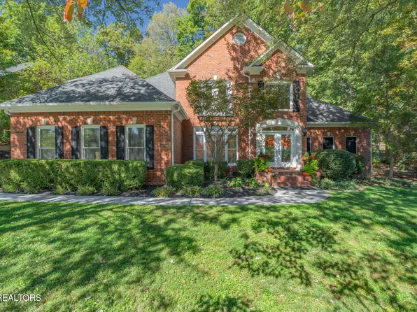 130 Cardinal View Ct, Lenoir City, TN 37772