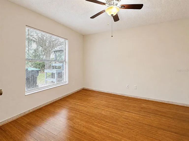 14426 Island Cove Dr — Photo 9