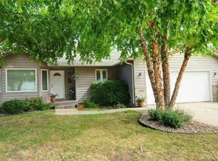 4436 E 38th St, Sioux Falls, SD 57103