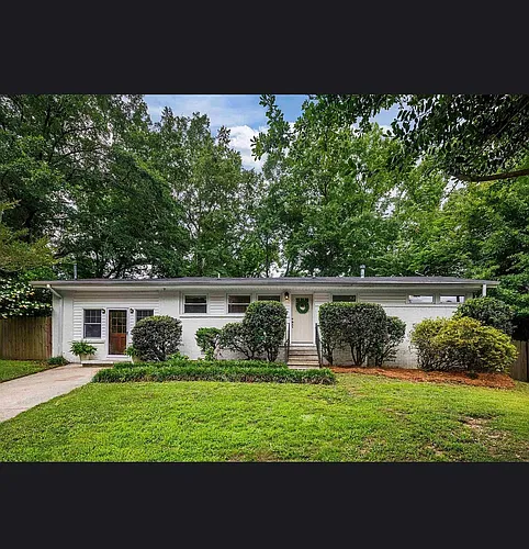 660 Bourbon Cir Photo 1