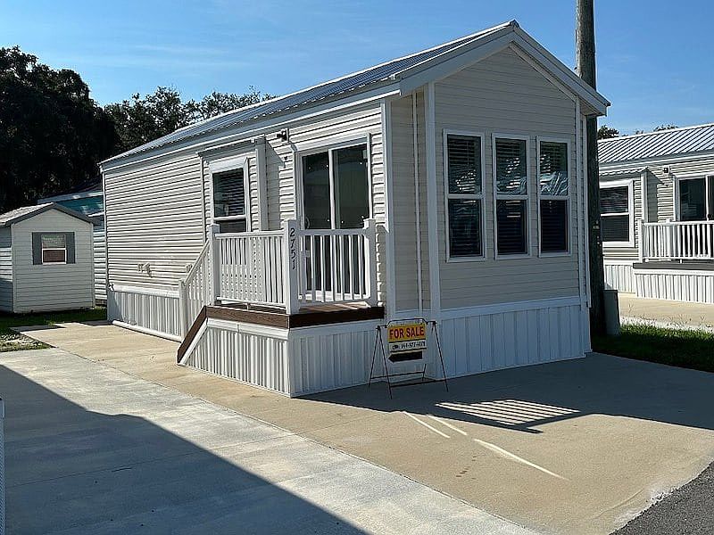 1st image of 2751 Camper Ave #309