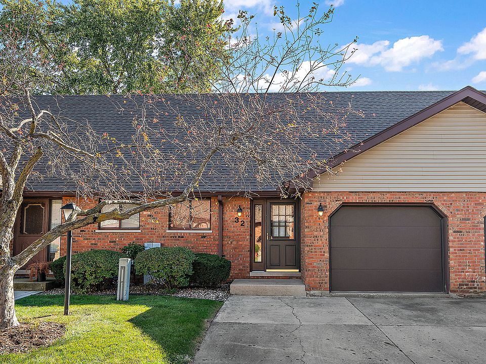 1st image of 1918 Heatherway Ln Unit 32