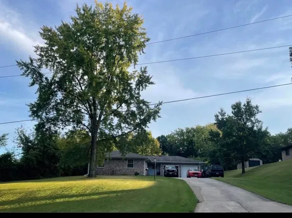 5808 93rd Ave W, Taylor Ridge, IL 61284
