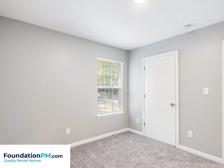 3985 Willowview Ave — Photo 14