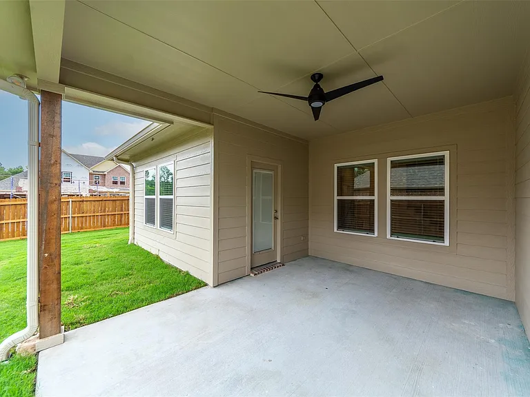 505 Ellis Place Dr — Photo 33