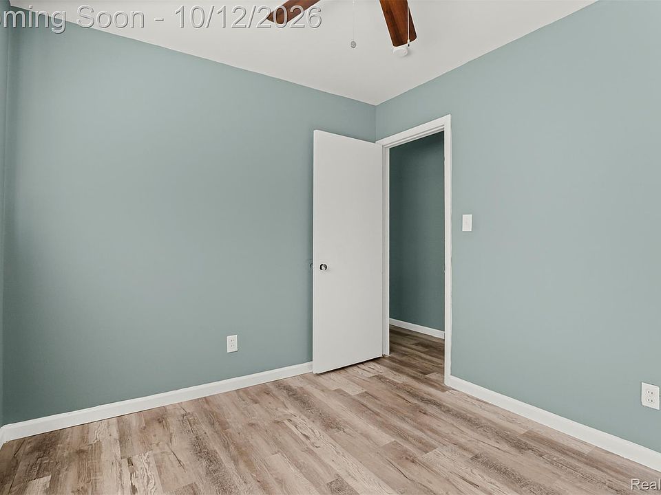 18102 Sunset St, photo 11