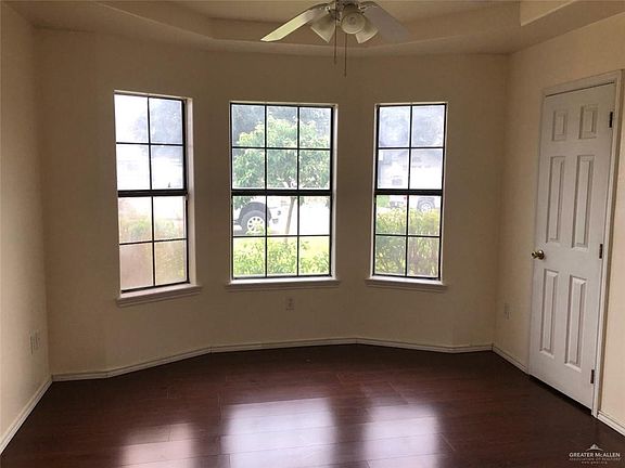 4th image of 2109 Bald Cypress Dr