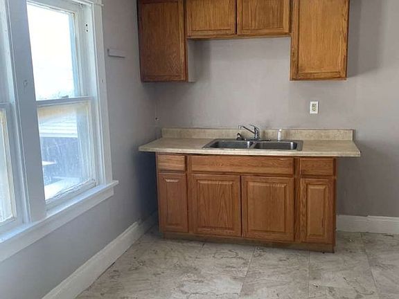 2nd image of 10012 Manor Ave #Up