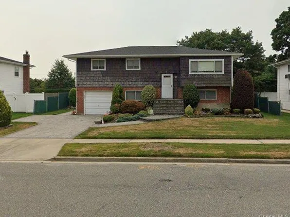 (undisclosed Address), Bethpage, NY 11714