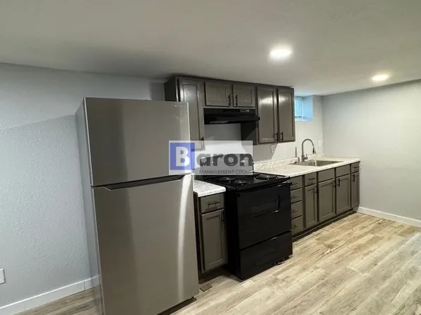 1053 Huey St, South Bend, IN 46628