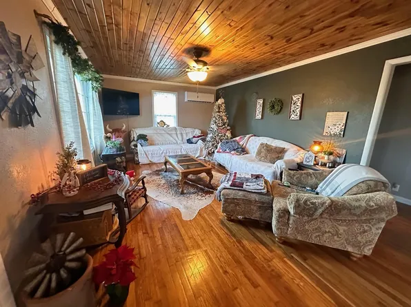 2638 State Route 142, Moody, MO 65777