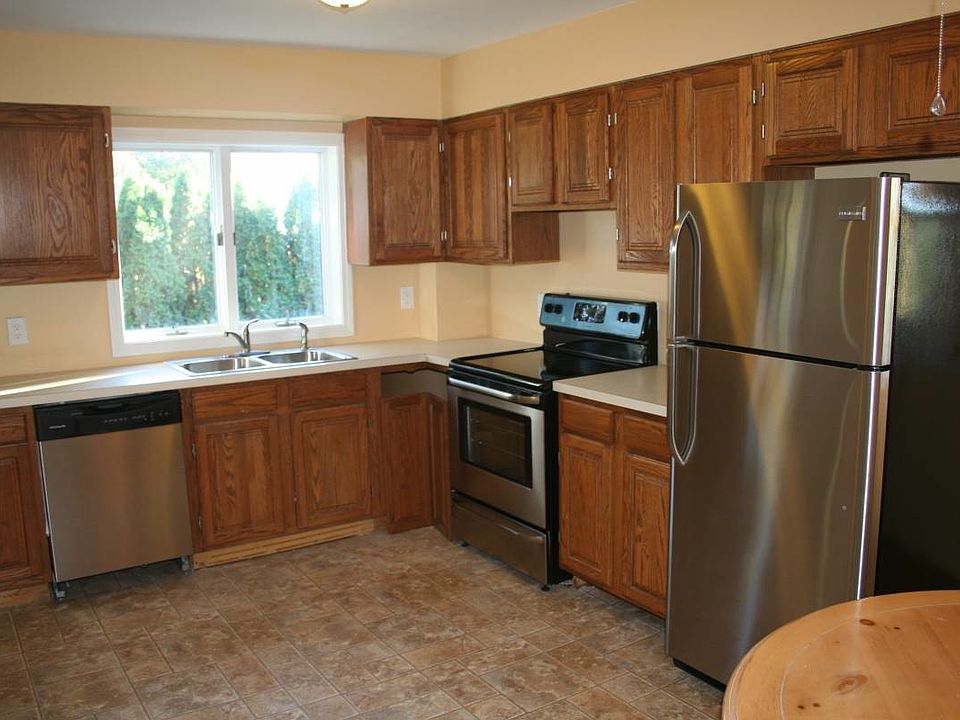 remodeled kitchen with brand new stainless steel appliances