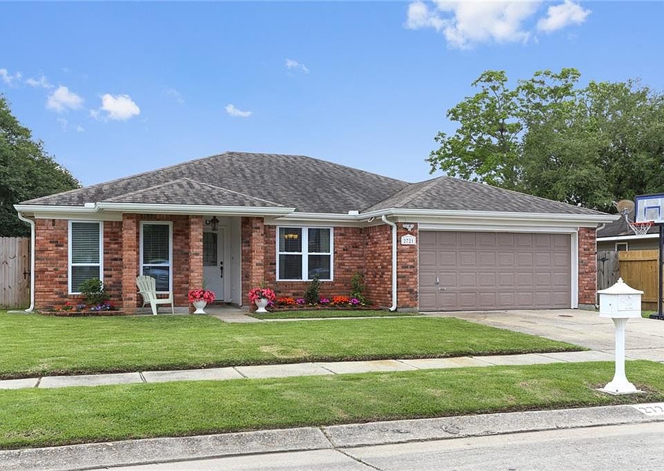 1st image of 2721 Hardwood Dr