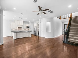 15 Dylan Branch Dr, Tomball, TX 77375