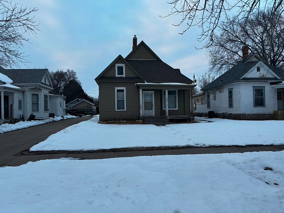 1st image of 630 W Iron Ave