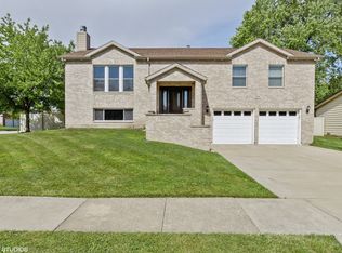 1488 Kathleen Way, Elk Grove Village, IL 60007