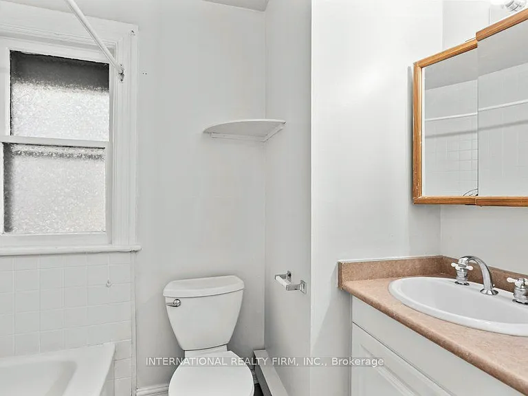 67 Ontario Ave — Photo 7