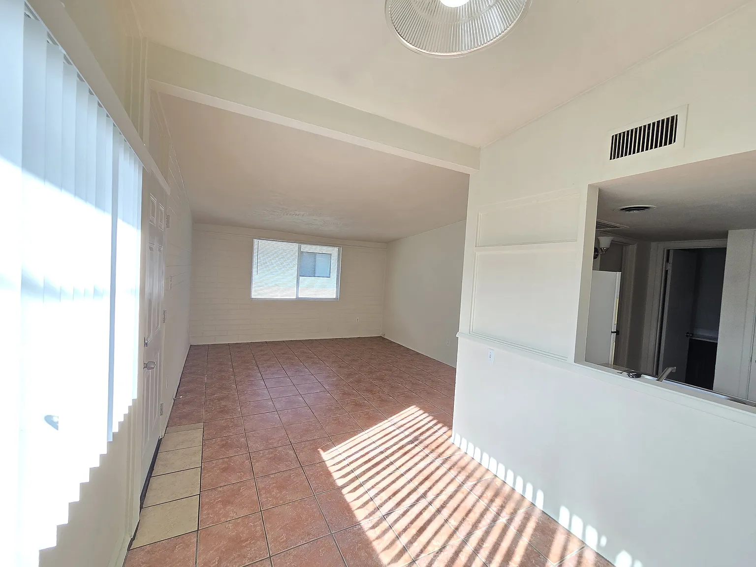 1 bed, 600 sqft, $1,125 — Photo 3