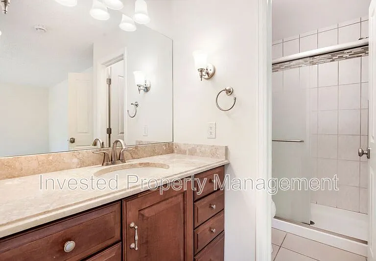 7956 S Vincennes Way — Photo 9