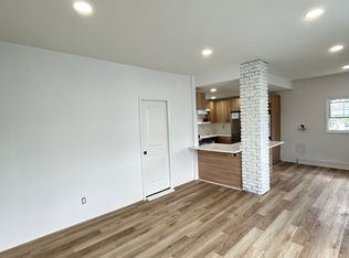 (Undisclosed Address), Carlstadt, NJ 07072