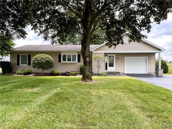 3966 E Genesee Street Rd, Auburn, NY 13021