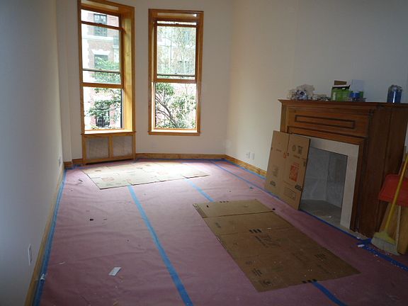 2nd image of 35 W 74th St APT 3F