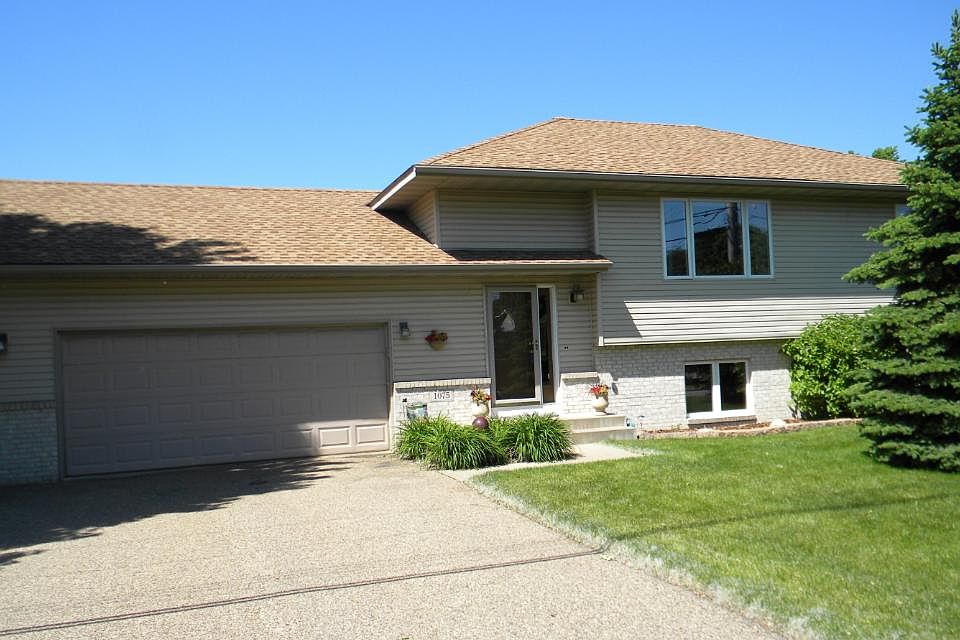 1st image of 1075 Mary Adele Ave