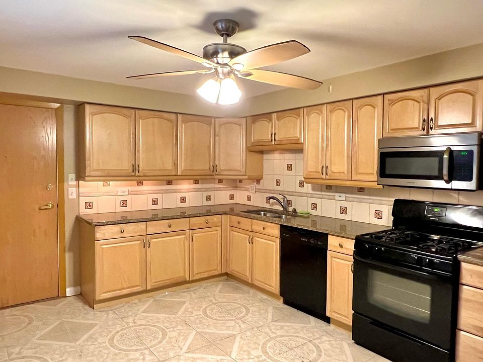 1st image of 8541 W Bryn Mawr Ave APT 2N