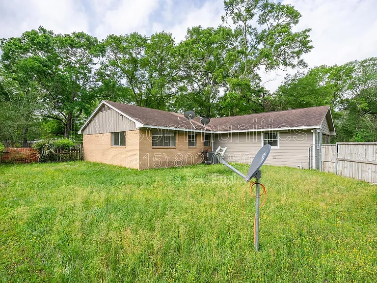 9196 White Oak Dr — Photo 23
