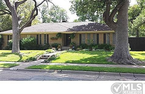 1st image of 3505 S Glenbrook Dr