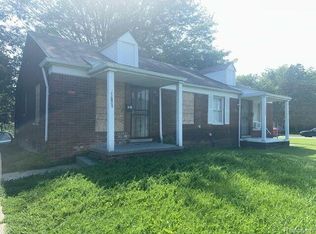 19710 Moross Rd, Grosse Pointe, MI 48224