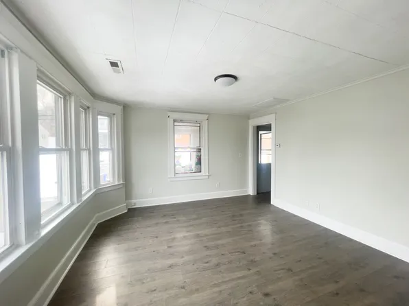 885 Howe Ave #885, Shelton, CT 06484