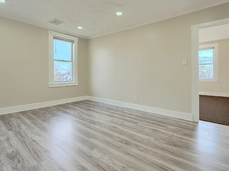 3016 Hamilton Ave #2 — Photo 12