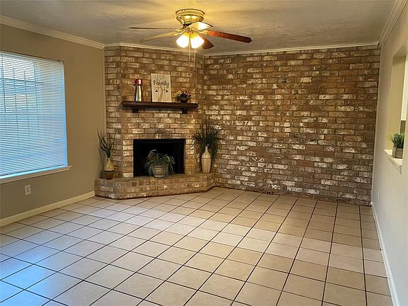 3rd image of 6835 Chasewood Dr #6835